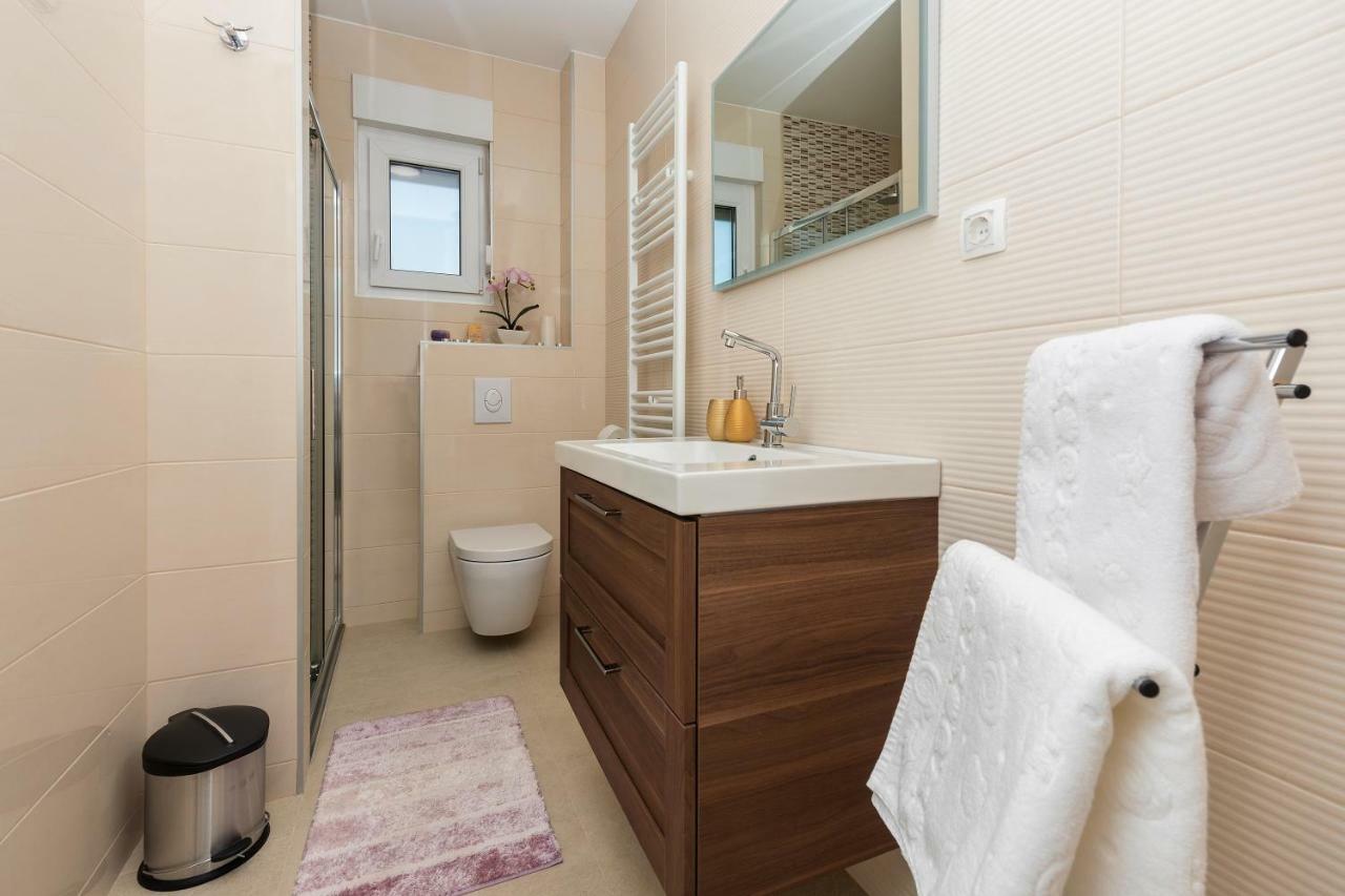 Ferienwohnung Penthouse Nikola Makarska Exterior foto